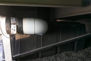 The large 24 volt exhaust fan provides fresh air for the bacteria, and prevents smells.