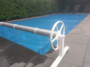 Beautiful Daisy replacement solar pool blanket with 5-year warranty