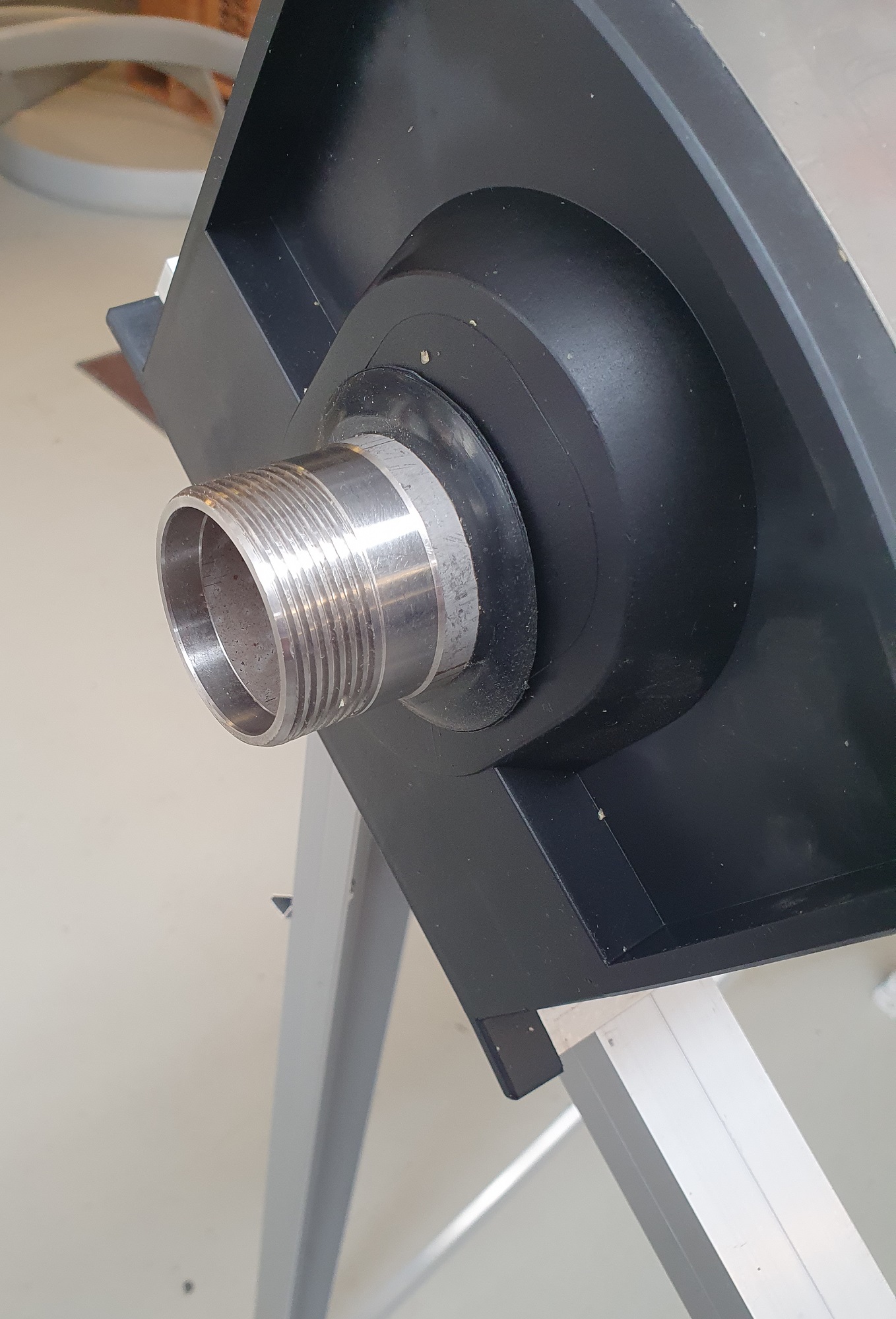 Evacuated tube solar pool heating | Solazone AustraliaSolazone Australia