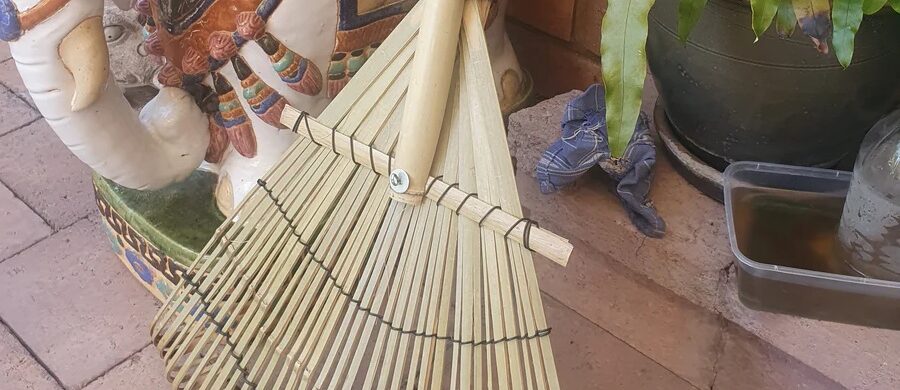Bamboo_garden_rake